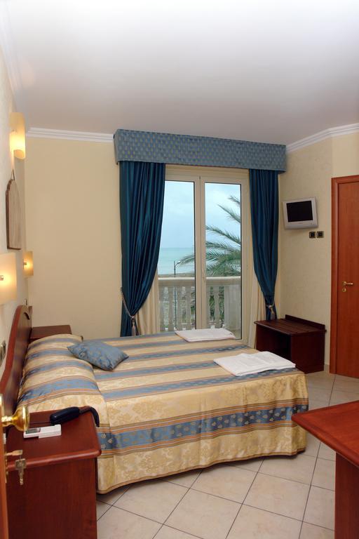 Cridda Hotel & Restaurant Gizzeria Δωμάτιο φωτογραφία